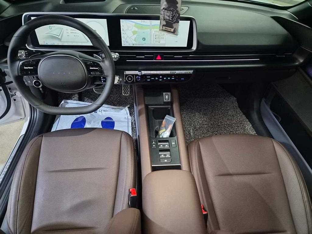 HYUNDAI Ioniq 6 - Vista 12