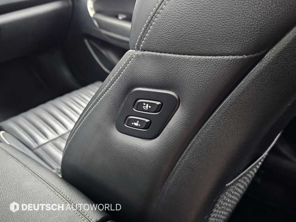 Genesis G70 - Vista 11