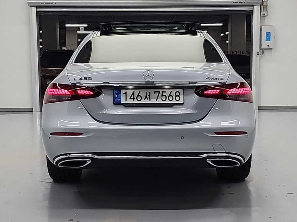 Mercedes Benz E class - Vista 6