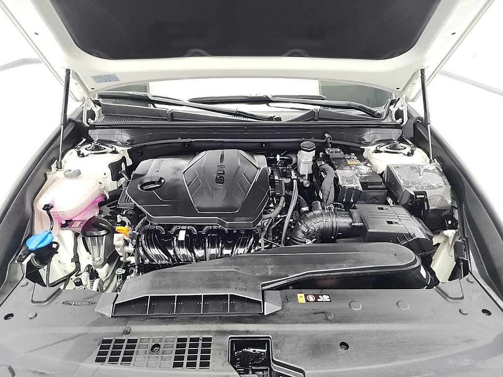 HYUNDAI Grandeur - Vista 7
