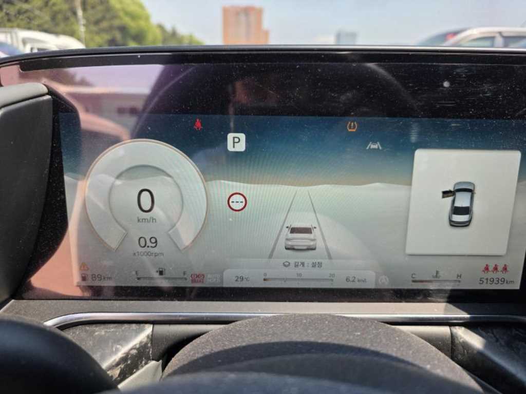 Genesis G90 - Vista 10