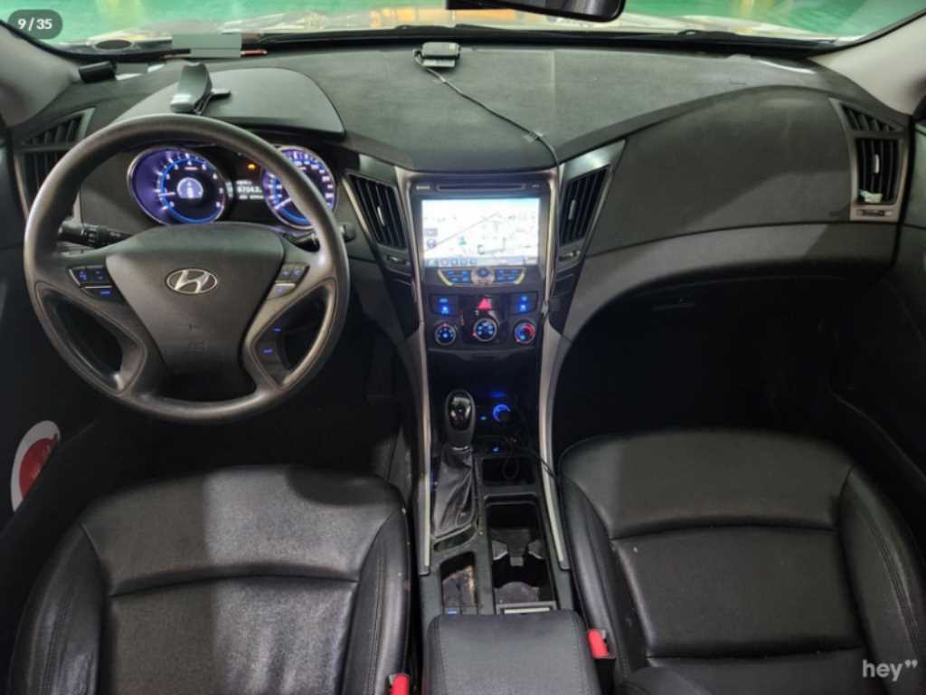HYUNDAI Sonata - Vista 6
