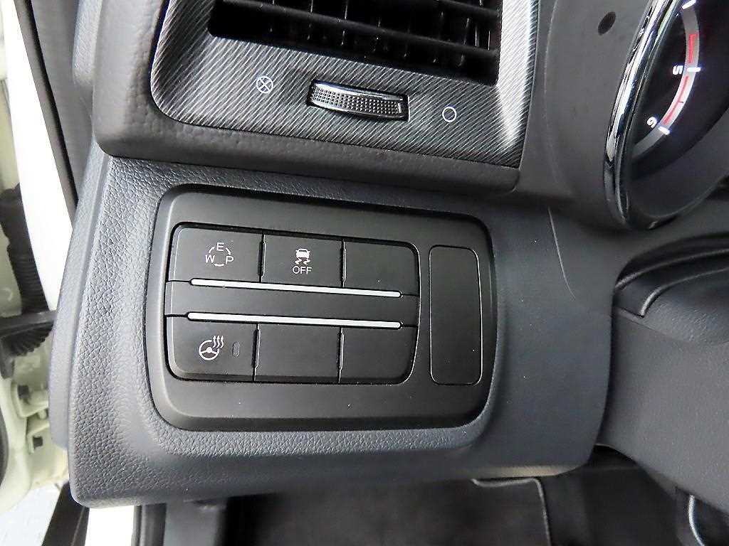 Ssangyong Tivoli 2017 Blanco - Importación desde Corea - HF Imports Iquique - Foto 14