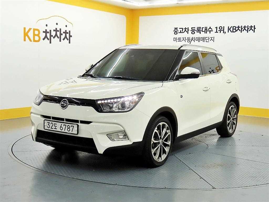 Ssangyong Tivoli 2017 Blanco - Importación desde Corea - HF Imports Iquique - Foto 1
