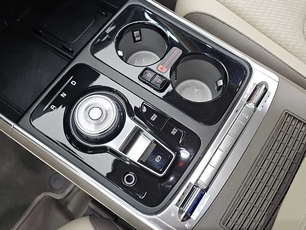 KIA Carnival - Vista 10