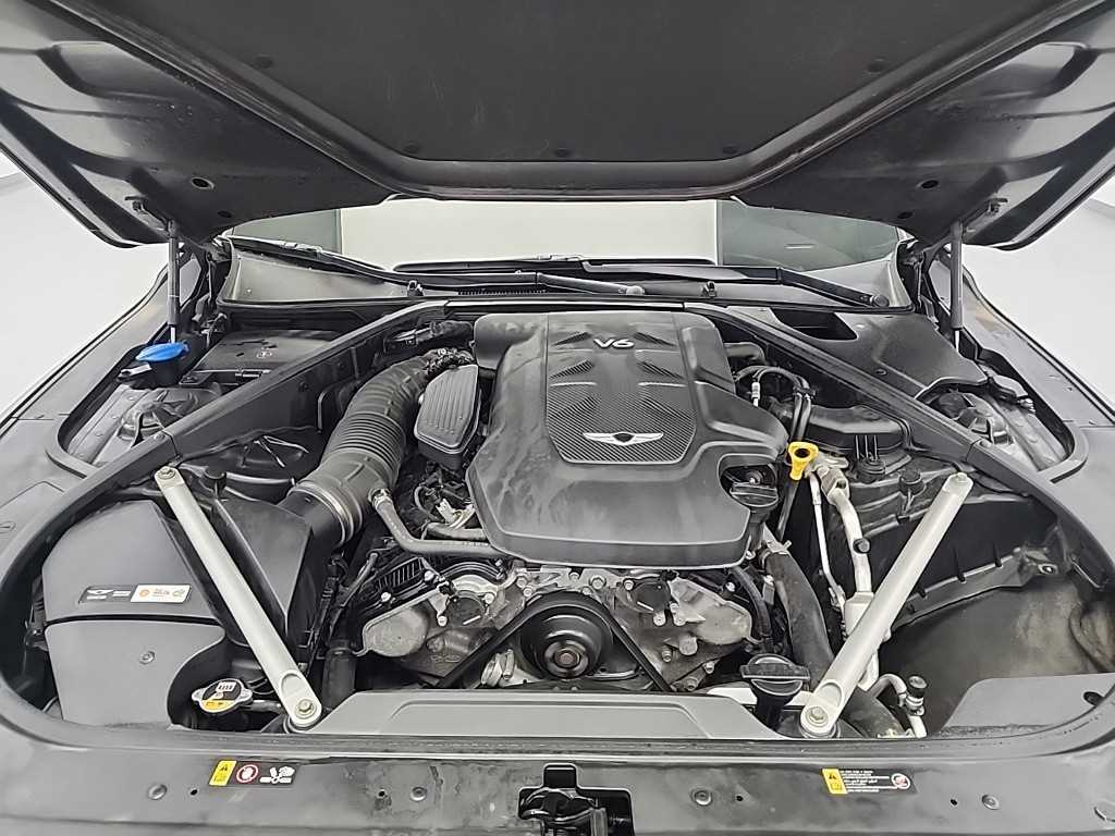 Genesis G90 - Vista 7