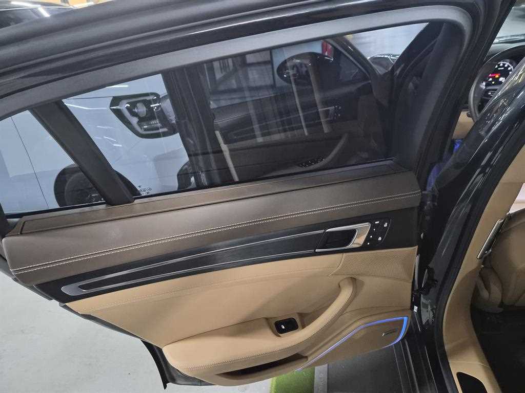Porsche Panamera 2023 Gris - Importación desde Corea - HF Imports Iquique - Foto 18