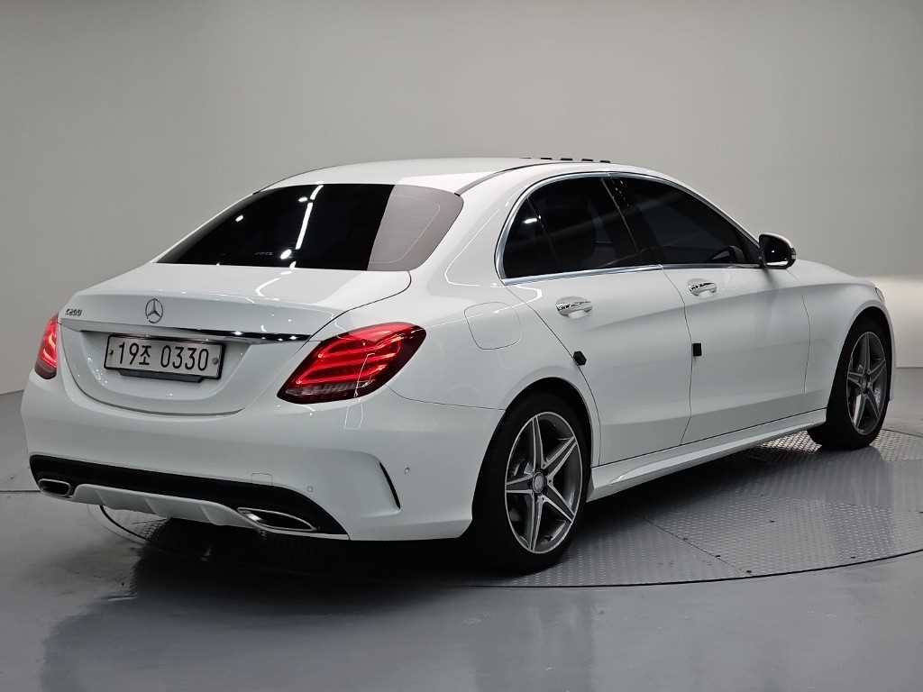 Mercedes Benz C Class - Vista 10