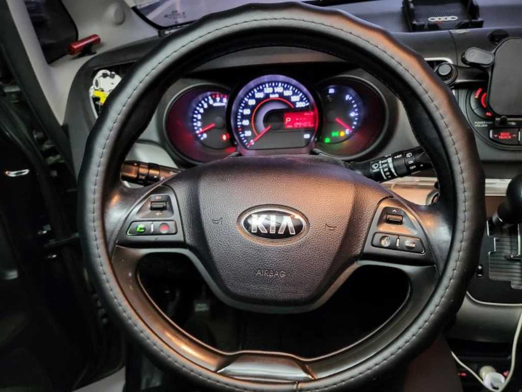 KIA Ray - Vista 9