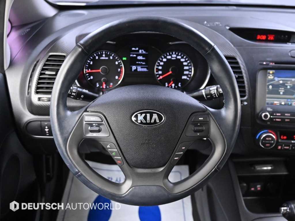 KIA K3 2015 Blanco - Importación desde Corea - HF Imports Iquique - Foto 15