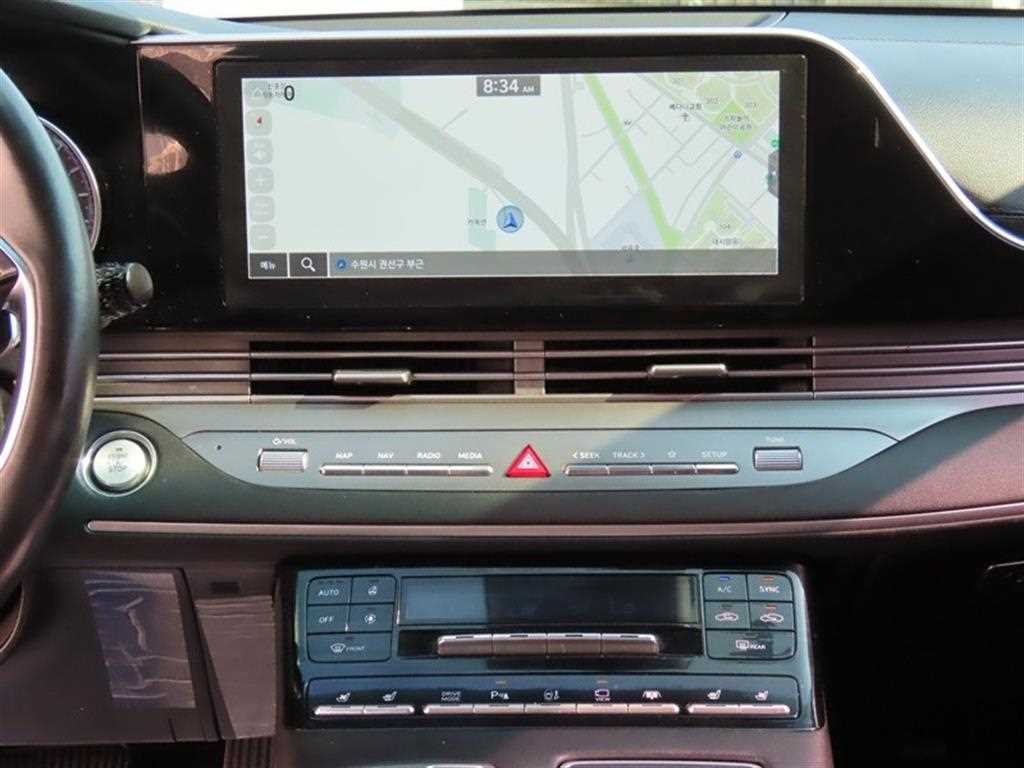 HYUNDAI Grandeur - Vista 12