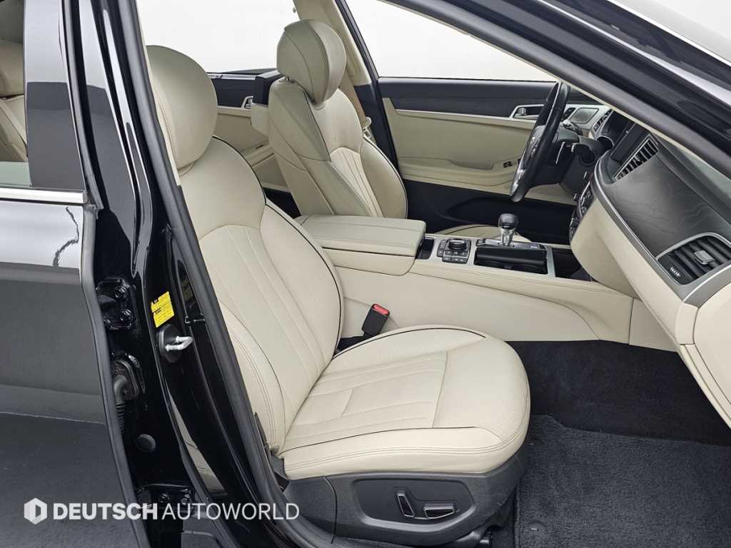 Genesis G80 - Vista 12