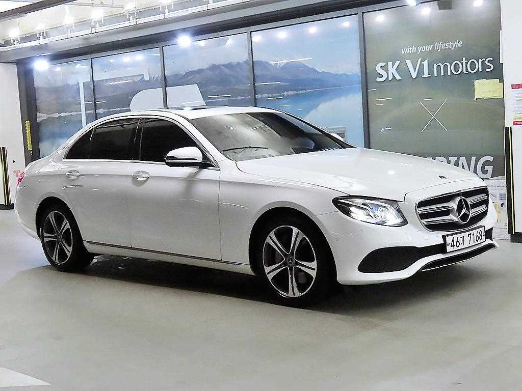 Mercedes Benz E class 2018 Blanco - Importación desde Corea - HF Imports Iquique - Foto 1