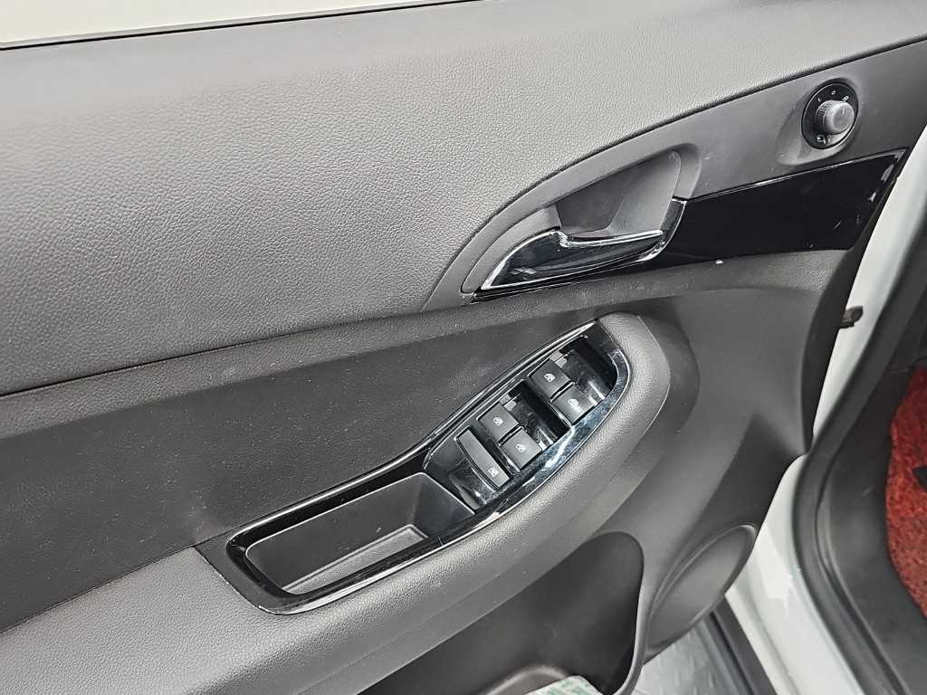 Chevrolet Orlando 2013 Blanco - Importación desde Corea - HF Imports Iquique - Foto 17