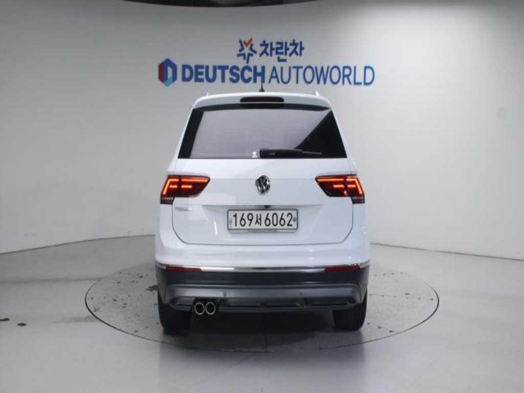 Volkswagen Tiguan - Vista 6