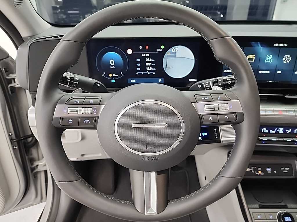 HYUNDAI Kona - Vista 11