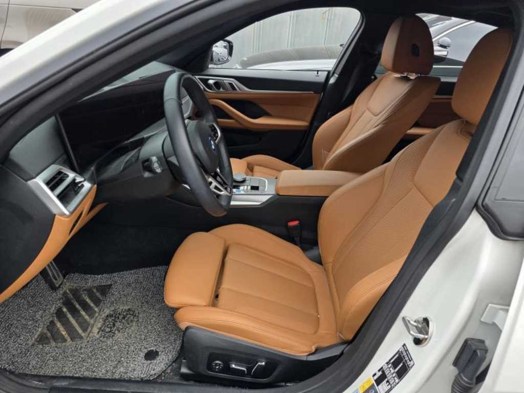 BMW i4 - Vista 3