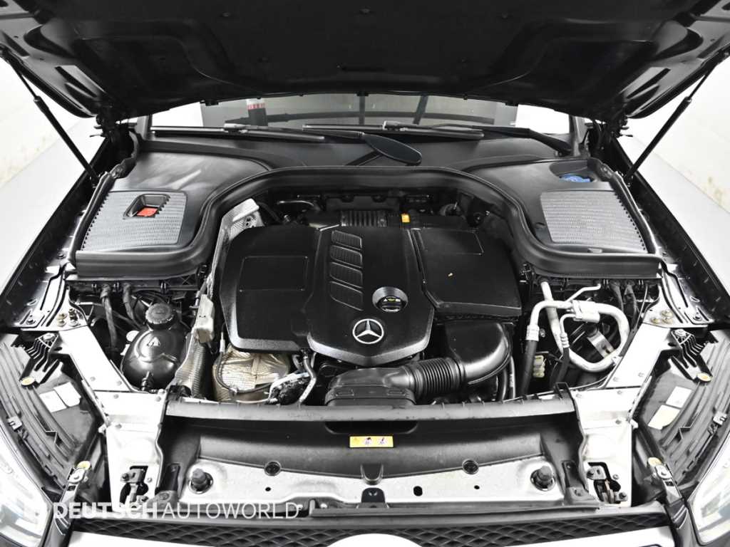 Mercedes Benz GLC Class - Vista 8