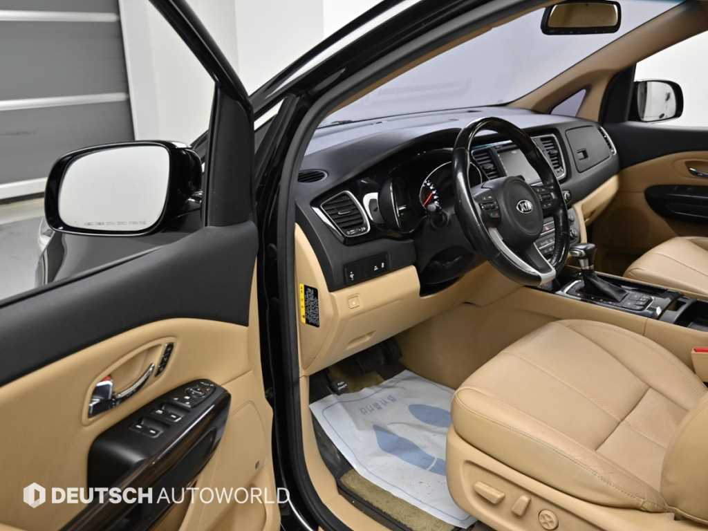 KIA Carnival 2016 Negro - Importación desde Corea - HF Imports Iquique - Foto 13