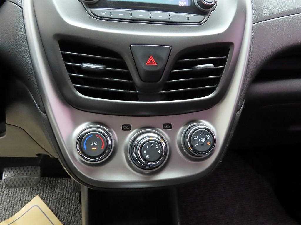 Chevrolet Spark - Vista 11