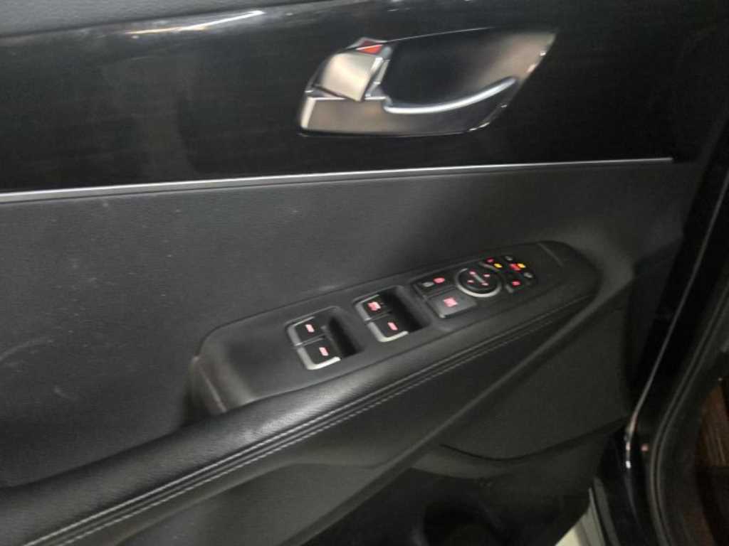 KIA Sorento - Vista 7