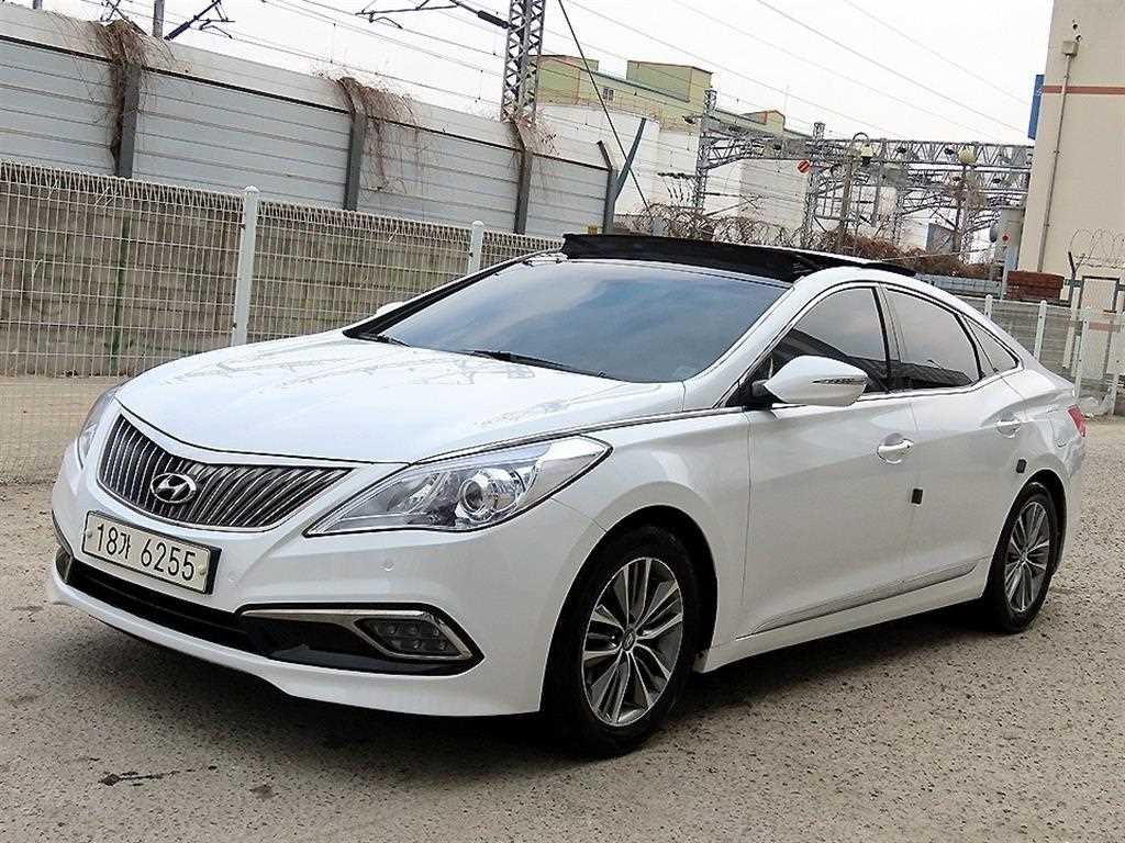 HYUNDAI Grandeur - Vista 2