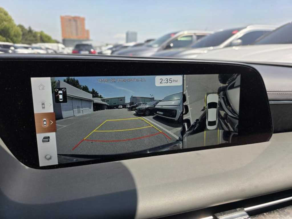 Genesis G90 - Vista 11