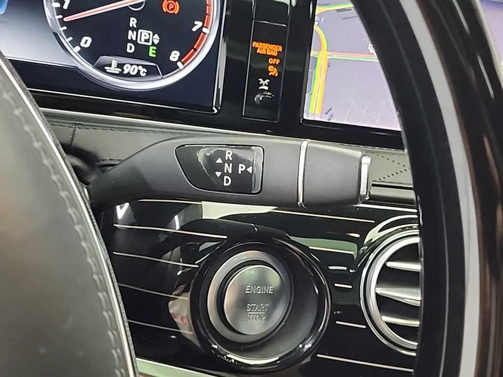 Mercedes Benz S Class - Vista 10