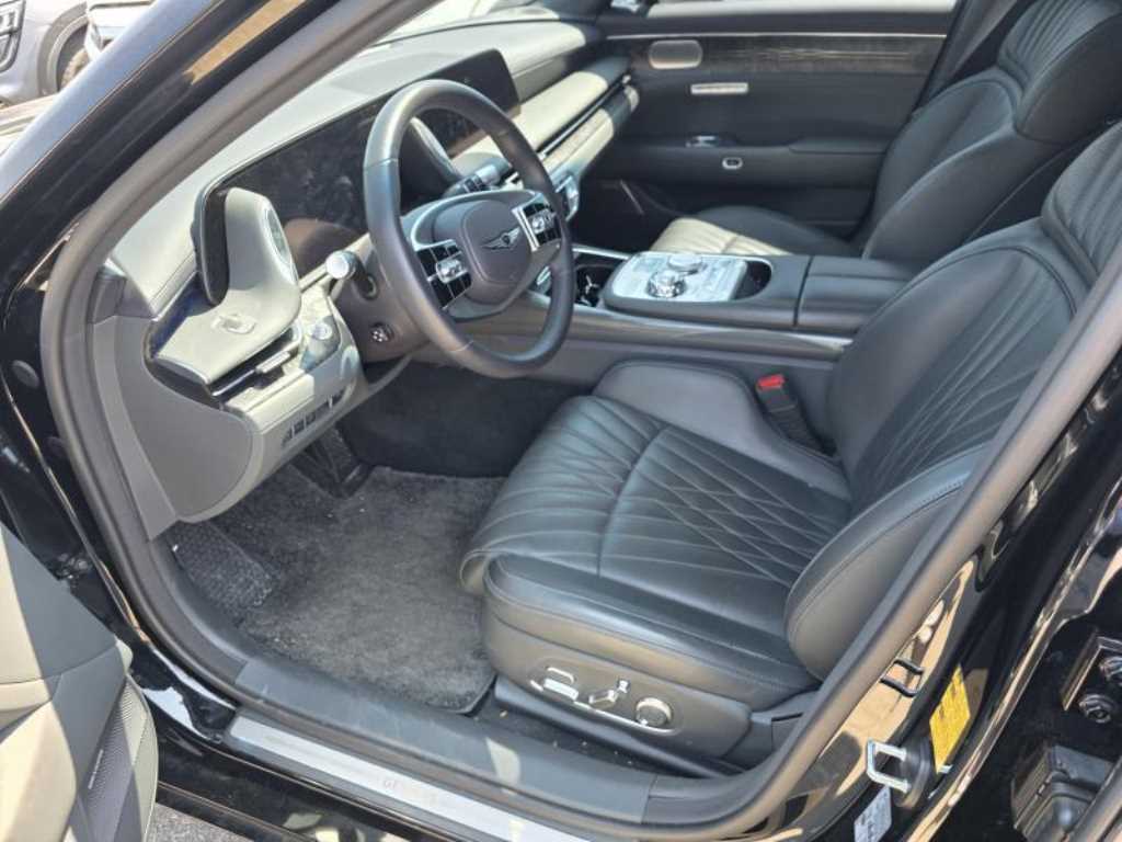 Genesis G90 - Vista 7