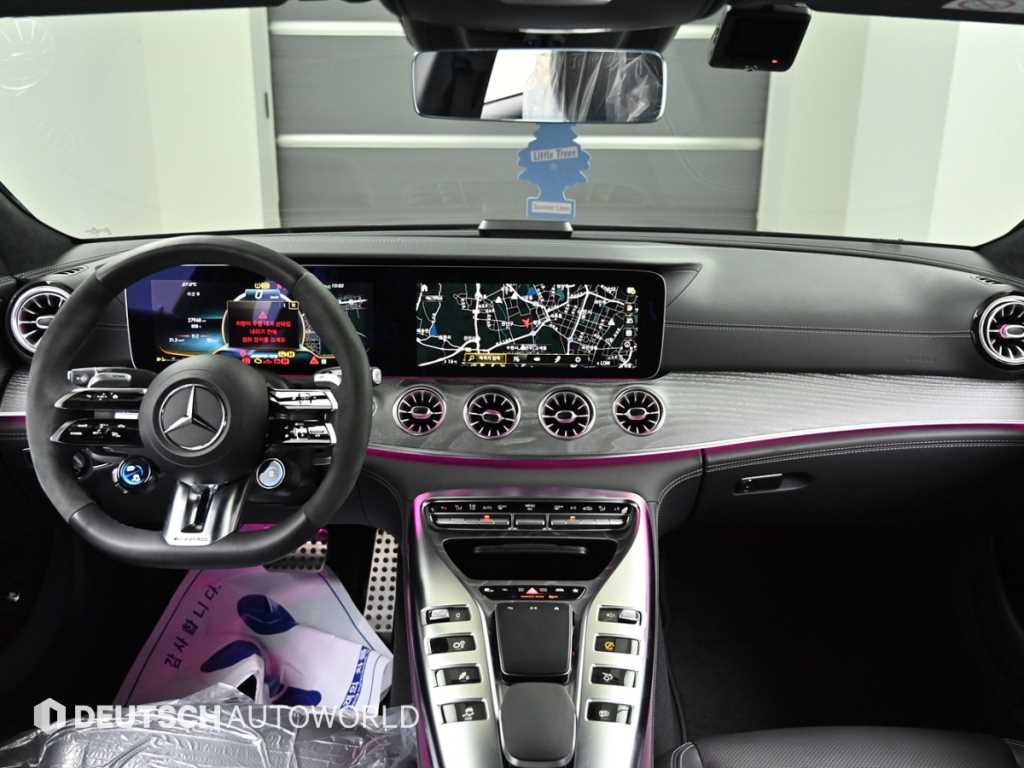 Mercedes Benz AMG GT - Vista 9