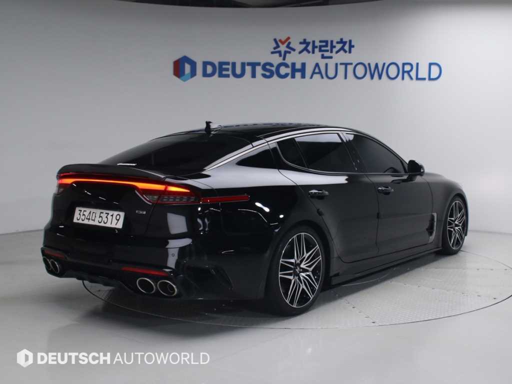 KIA Stinger - Vista 2