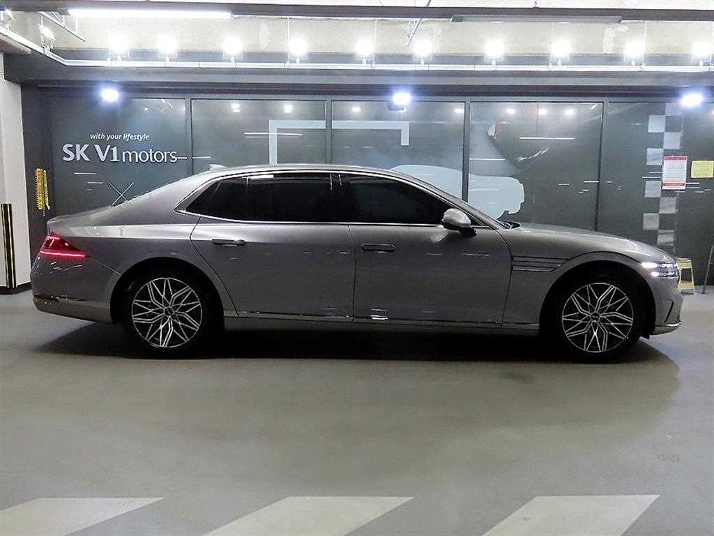 Genesis G90 - Vista 3