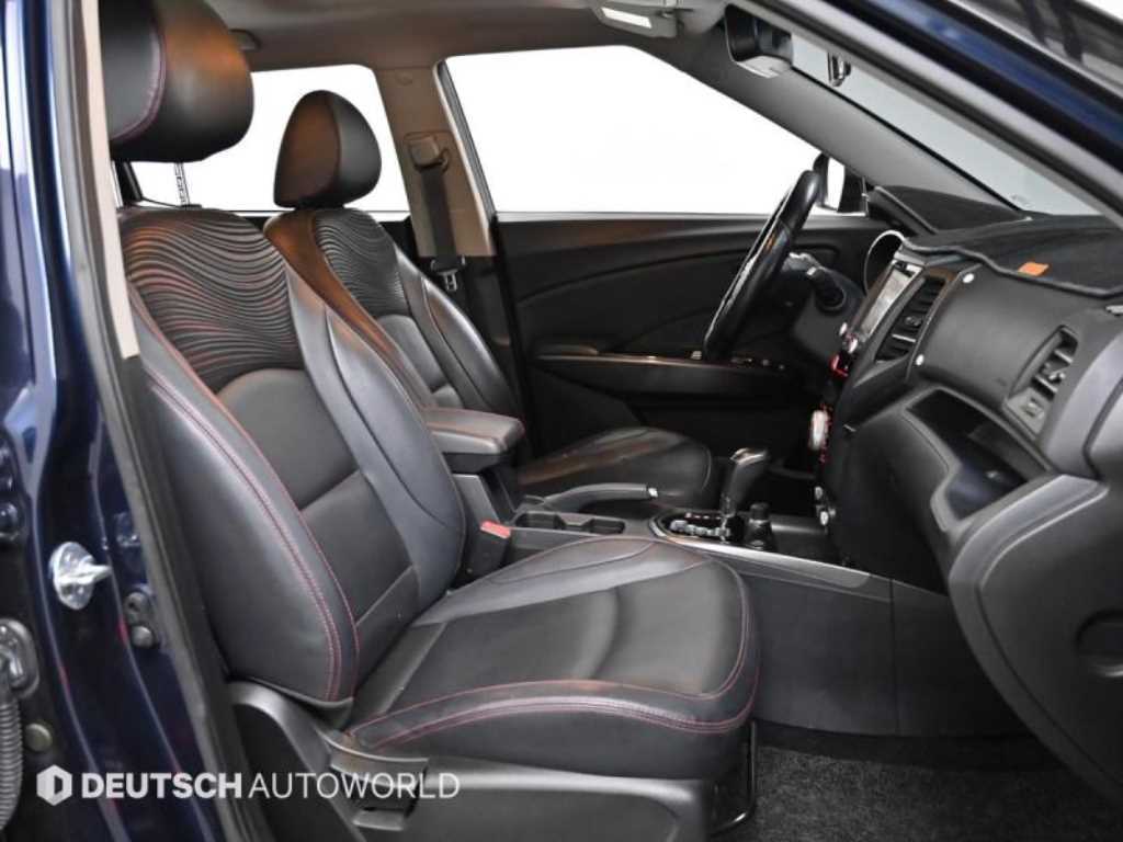 Ssangyong Tivoli - Vista 12
