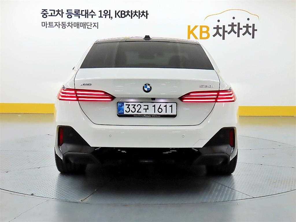 BMW 5 Series - Vista 6