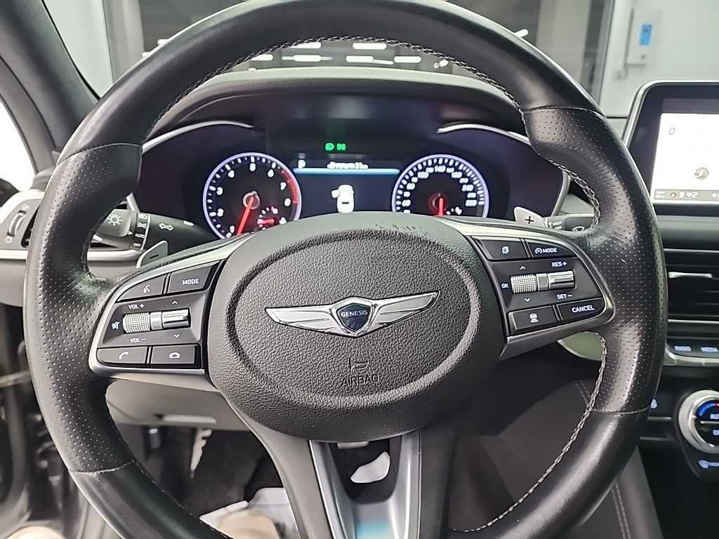 Genesis G70 - Vista 12