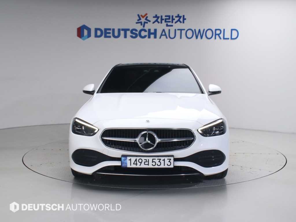 Mercedes Benz C Class - Vista 3