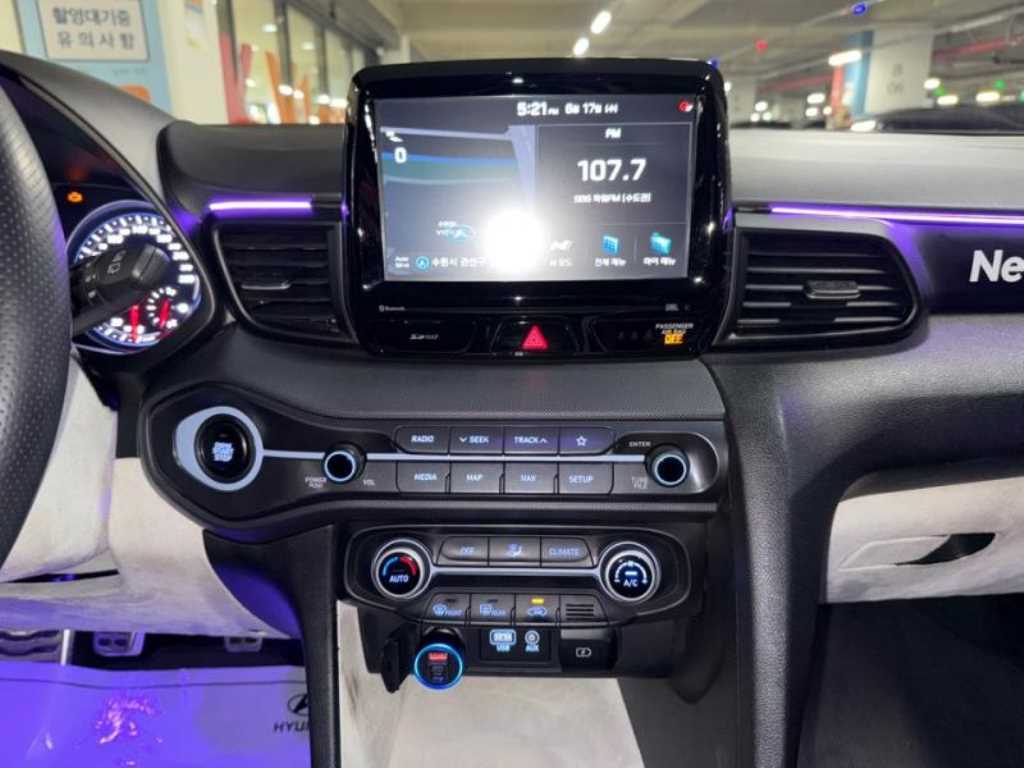 HYUNDAI Veloster - Vista 12