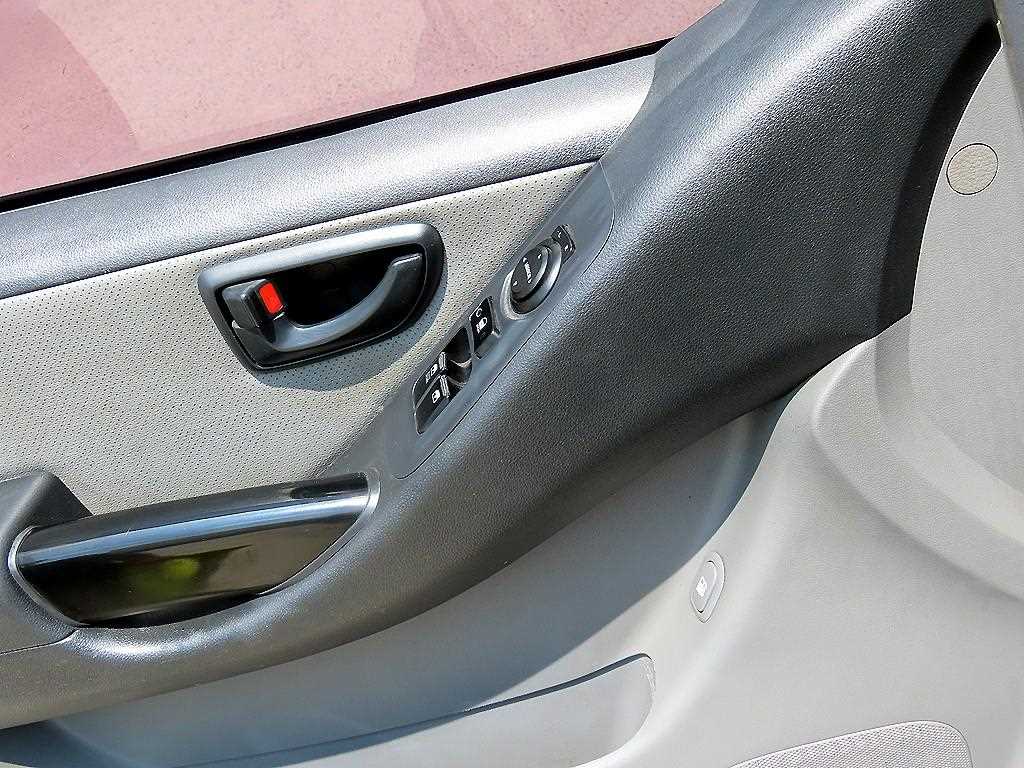 HYUNDAI Starex 2015 Gris - Importación desde Corea - HF Imports Iquique - Foto 13