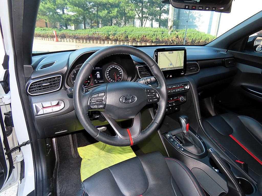 HYUNDAI Veloster - Vista 9