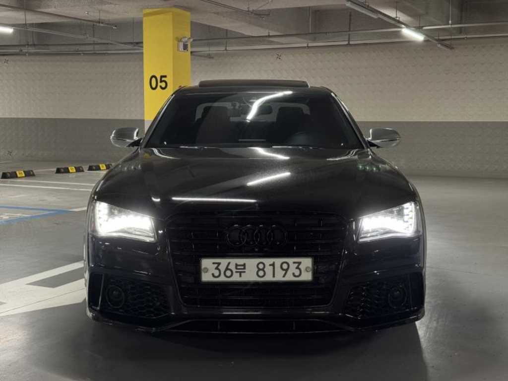 Audi S8 - Vista 3