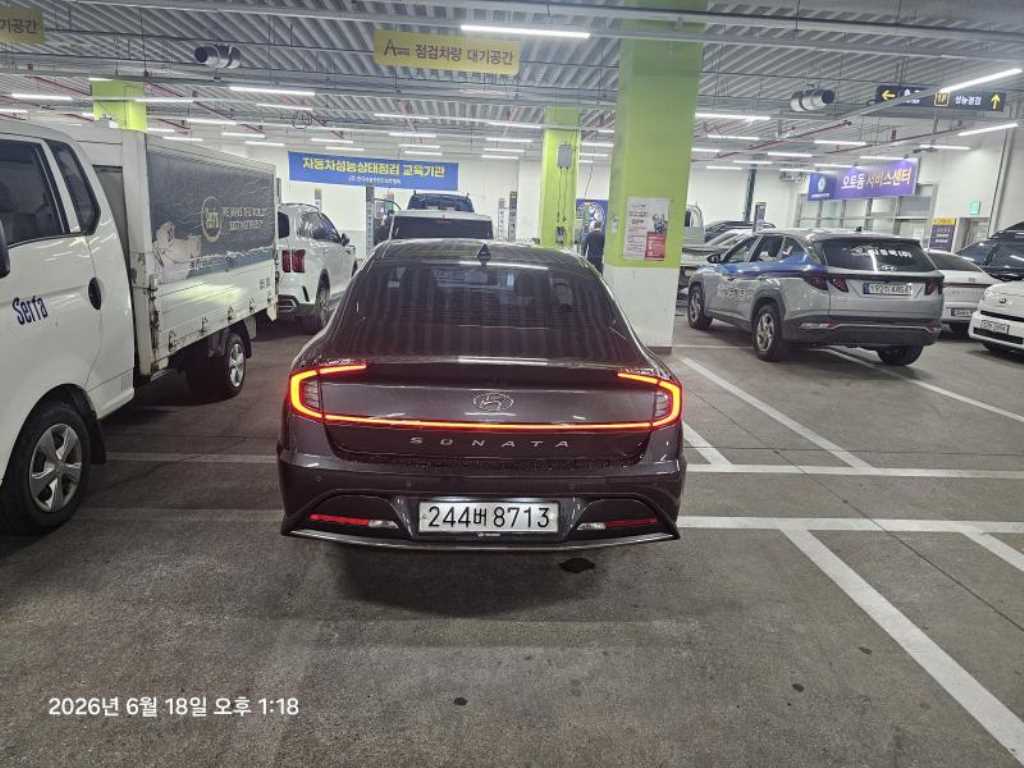 HYUNDAI Sonata - Vista 3