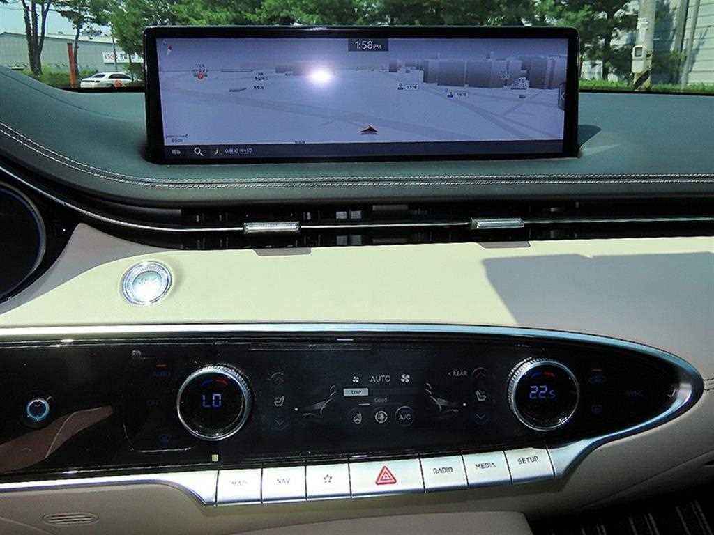 Genesis GV70 2021 Blanco - Importación desde Corea - HF Imports Iquique - Foto 15