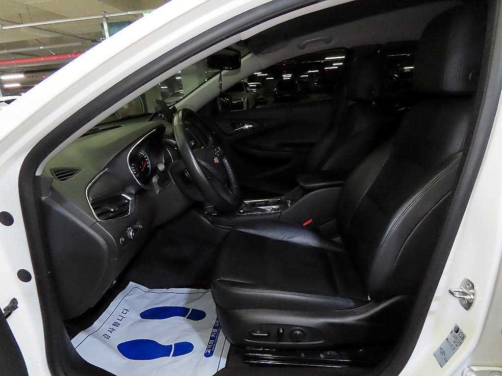 Chevrolet Malibu - Vista 8
