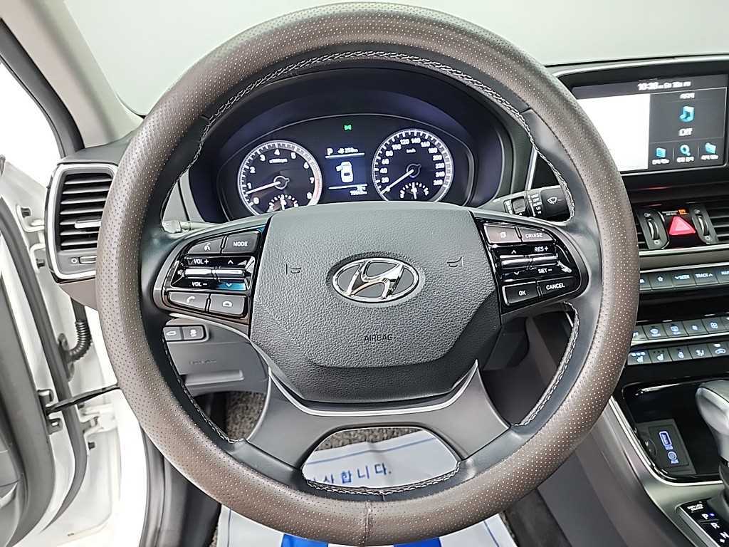 HYUNDAI Grandeur - Vista 11