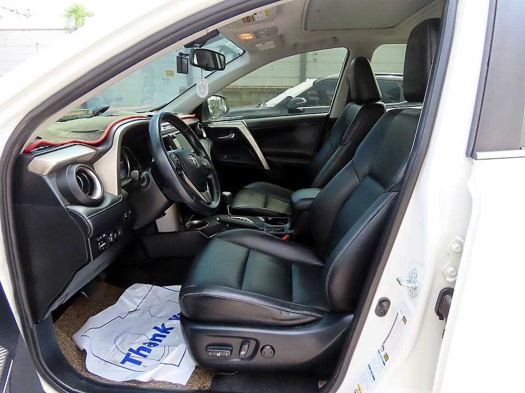 Toyota RAV4 - Vista 7
