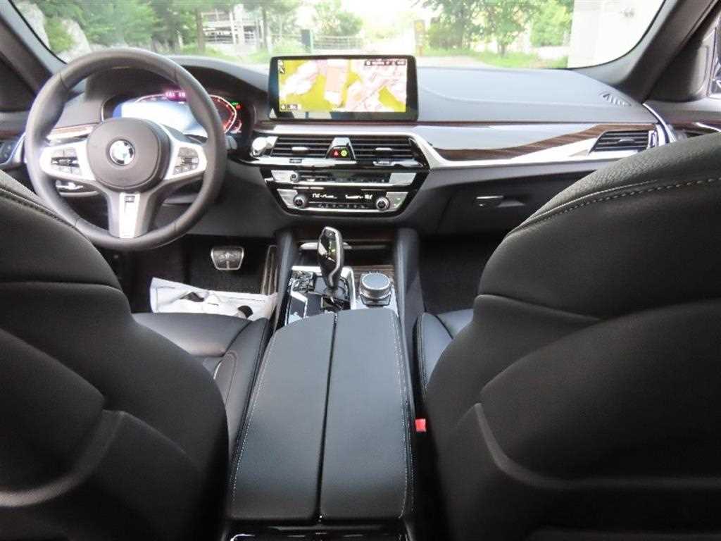 BMW 5 Series 2022 - Importación desde Corea - HF Imports Iquique - Foto 17