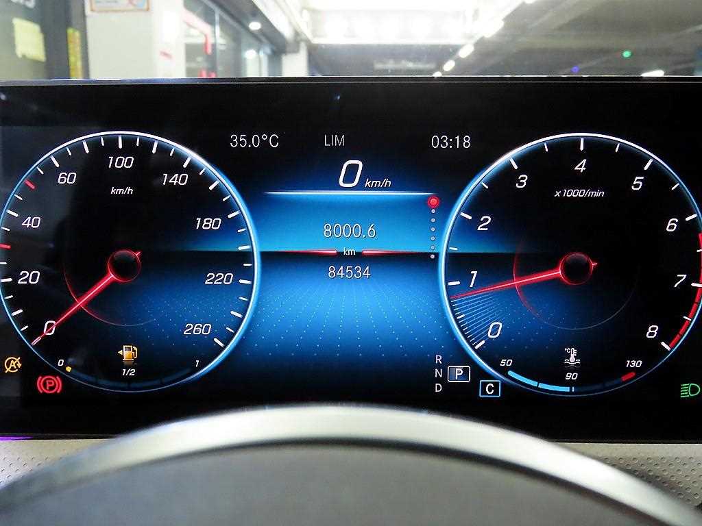 Mercedes Benz A Class - Vista 12