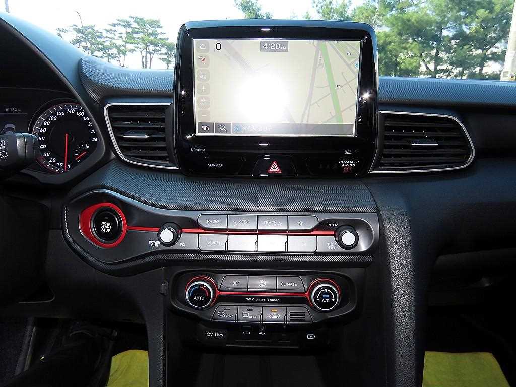 HYUNDAI Veloster 2018 Blanco - Importación desde Corea - HF Imports Iquique - Foto 17
