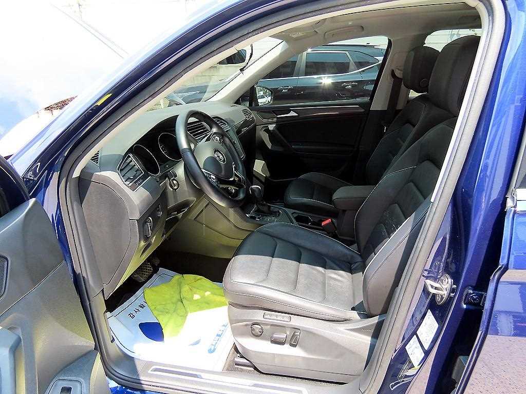 Volkswagen Tiguan - Vista 7
