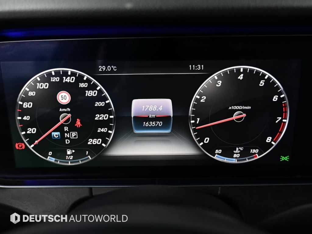 Mercedes Benz E class - Vista 10